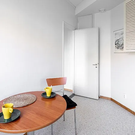 Huoneisto In The Center Of *